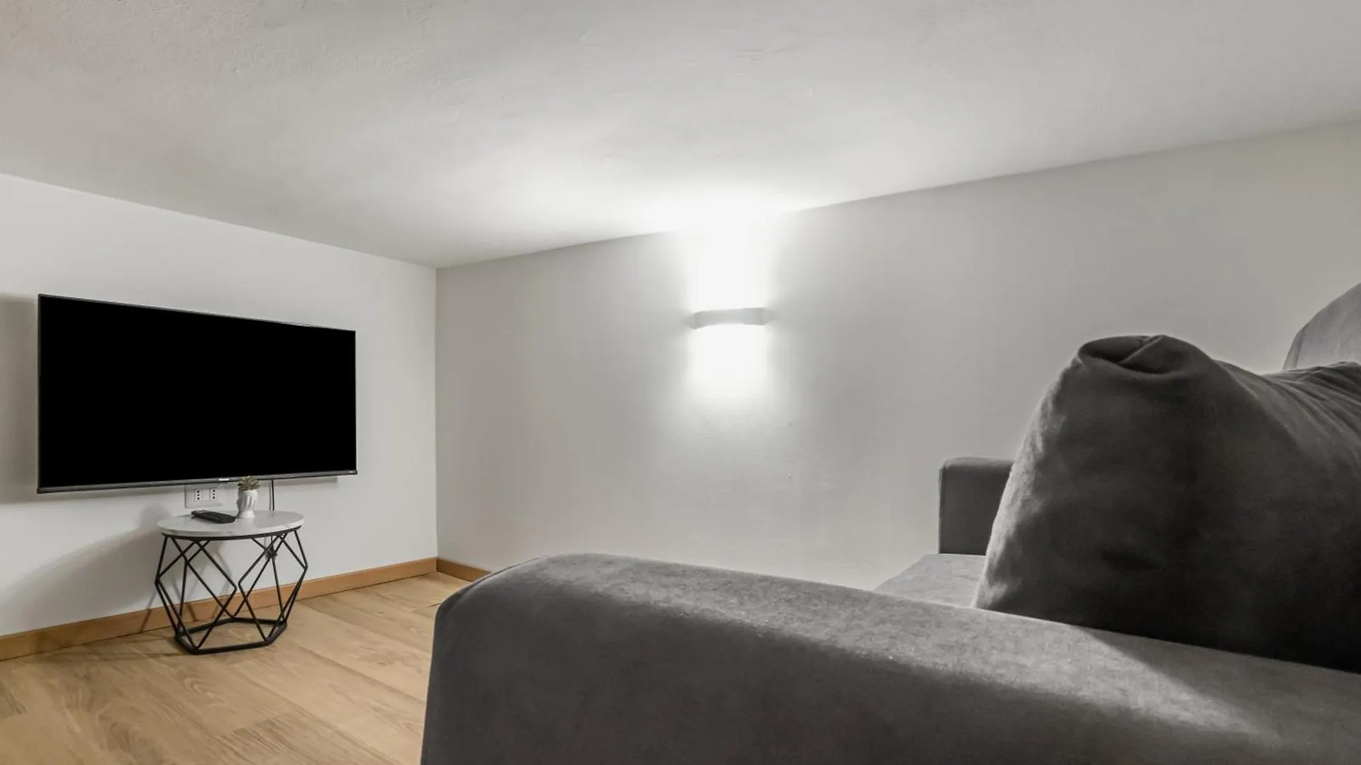 Ca' Granda M5 & Bicocca Apartment Milano